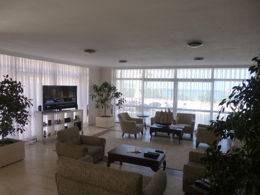 Albayrak Hotel Cesme Exterior photo