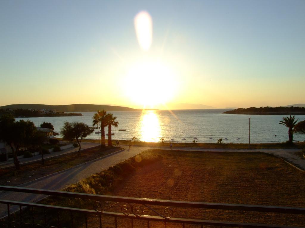 Albayrak Hotel Cesme Exterior photo